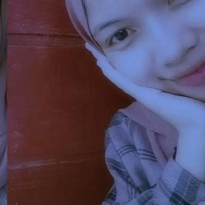 Sedang mengetik Bio ...