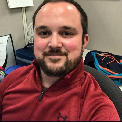 Devoted US stock trader & Microsoft Engineer , Full catholic Christian ✝️, single father living along with his only 14 years old son , Charles 🩵 🇺🇸🇬🇹