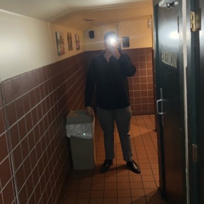 alec_petti2's profile picture. “🙏 young entrepreneur with a passion for business and a strong faith in God .Firm believer that the gym is the ultimate key to success.