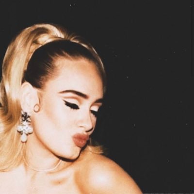 tueslunatique's profile picture. TUTTA VITA , SEMPRE 🐄