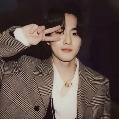 exo-l after watching killing voice || suho biased || ⋆˙⟡♡₊˚ʚ🐰ɞ・김준면・엑소・사랑하자! ˚ ༘♡ ⋆。˚ •_ㅁ
