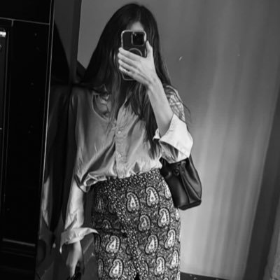 psychoanalytic psychotherapist supervised by the New York cmps faculty| group_ relations consultant (♥️)