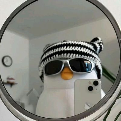 detachegrace's profile picture. *✧･gracefully masking the chaos within✧･ﾟ: