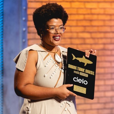 PROSPERIDADE É VIVER BEM ✨ Consultora financeira, influenciadora digital e apresentadora do podcast Fala, Emancipade! 📧: granapreta@brunch.ag