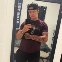 TOM (@st9neetv) 's Twitter Profile