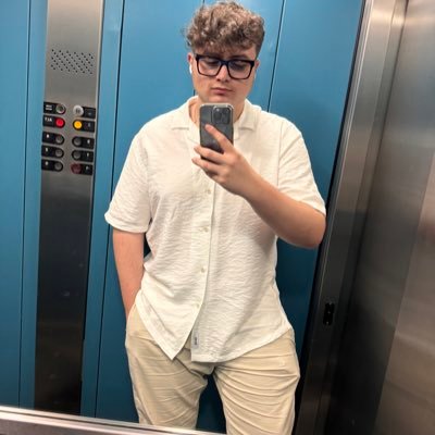 Andrea1116215's profile picture. 