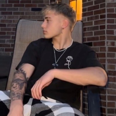 daphgrude's profile picture. fred jones.