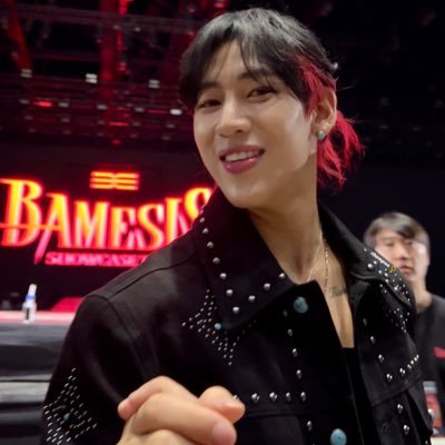 NuchLa's profile picture. 