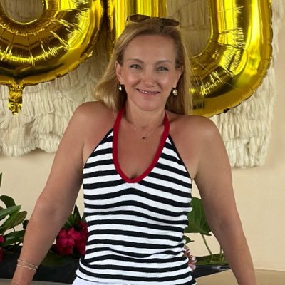 ThelmaCoraGarza's profile picture. Mujer/Hija/Madre/Abuela/Activista/Filántropa/Resiliente/Política//Doc Honoris Causa 🎓/ Galardón Mujer Líder 2021🥇/Galardón Forjadores de Mexico 2🏆21 y 2🏆23