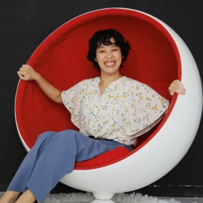 ある時は脚本家、ある時は鉄板焼屋の女将。映画作ったり、舞台の演出したりしてます。美味しいものを好きな人達と食べてる時が1番好き🍚 #クォン家食堂 /#気のいい白い妖精/#ゆたココ/#映画スズキ
