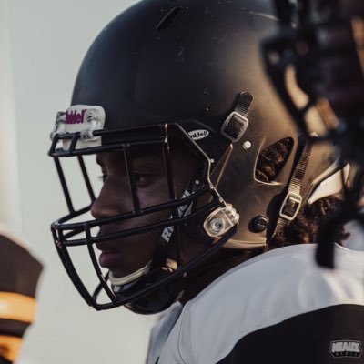 C/o 2027 🎓 • OLB/SS • Swoop Nation🦅 • contact info: izaiahcurry22@gmail.com bcurry713@icloud.com @44swoopfootball