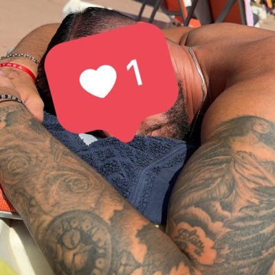 as2pic93's profile picture. 🇩🇿🇫🇷 versa + pass🔥 sex discret entre mecs virils, drague de rue au culot 💪🏼 Raw street approach between manly guys 🔞https://t.co/Ywth8luMRQ