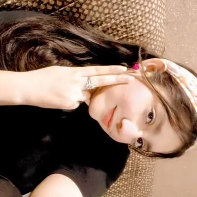 AlishaArsh65973's profile picture. I suppose, in the end, the whole of life becomes an act of letting go
But what always hurts the most is not taking a moment to say goodbye...🍁