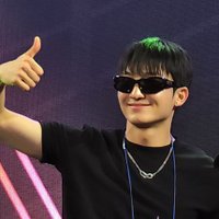μλ
(@r_dluy) 's Twitter Profile Photo μλ
(@r_dluy) 's Twitter Profile Photo