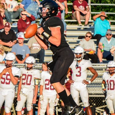 2026 QB #9 | Floyd County HS, VA | John 3:16 | Height 6’0 | Weight 177lbs | Squat 415lbs | Bench 225lbs | 40 Time 4.53 | Vertical 28 | GPA 3.85