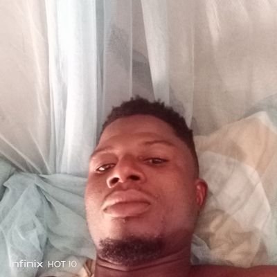 monday_aja48735's profile picture. Reading