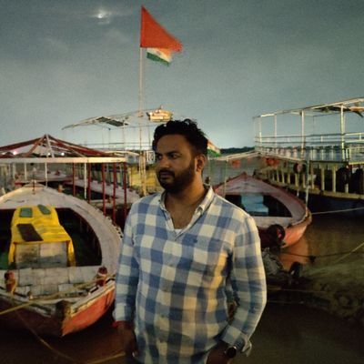 sanjfun007's profile picture. I’m not smart. I just wear smile