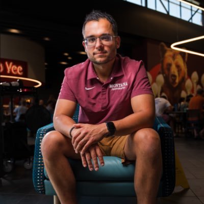 Associate Director of Content and Visual Media for @umontana, @umgrizzlies and freelance photojournalist based in Missoula.