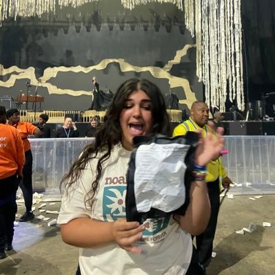 shira1923's profile picture. 