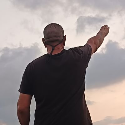 _1696740526521's profile picture. Προσοχή στην δεξιά. Για μένα, η δεξιά είναι πιο επικίνδυνη από την αριστερά. Η δεξιά, είναι ένας εχθρός που έχει το πρόσωπο του «φίλου».