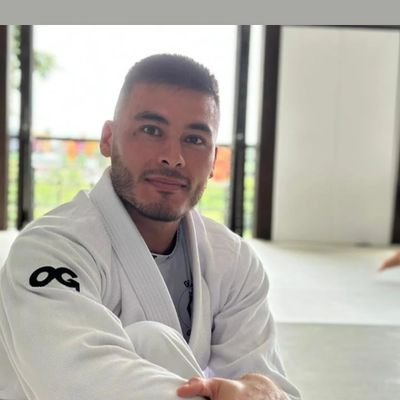 Je suis Danny, fondateur de FreshingClean Co., LTD et développeur web sur WordPress. Passionné de Ju-Jitsu, je suis animé par l'innovation.