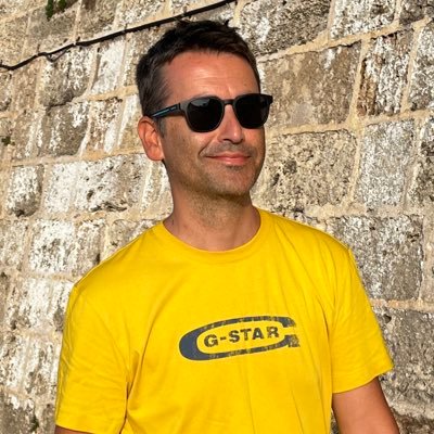 🚀 Project & Change Management 👥 Aprendo de las personas, de las empresas y de los cambios 🐧 Jugo amb el meu fill i, si em sobra temps, penjo coses aquí.