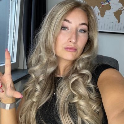 24yo Spoiled Dutch Brat 🇳🇱 | Money safekeeper | Tribute €50,- to speak | Bday sept 16 🎈