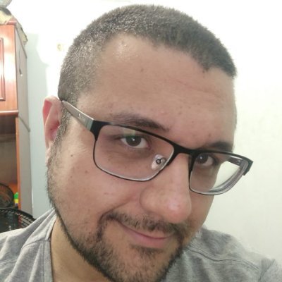 Alguém em constante divisão celular.
Ele/Dele | Lv 37 | Bi | TDAH | TEA | Editor de Vídeos | Podcaster no
@IdiotasMentes | Escrevo uns RPGs por aí.