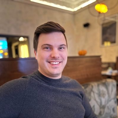 mops @vercel ▲ / attempting to build apps / trading doge & memes