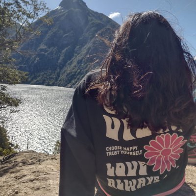 VeroGu_SocialM's profile picture. Comunity Manager | Analista en Marketing | Asistente Virtual
Amante de las palabras correctas
Booklover ♥️