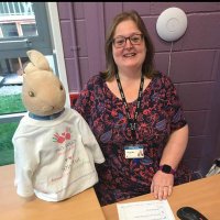 Rachel Holmes (@phoebenuts) 's Twitter Profile Photo