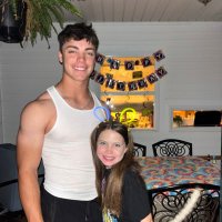 Rhen Rutledge (@rhen_rutledge) 's Twitter Profile Photo Rhen Rutledge (@rhen_rutledge) 's Twitter Profile Photo