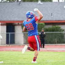 Reno HS '27 🏈 Football (LB/RB) ⚾ Baseball (OF/1B) 5’11, 215 lbs, GPA: 3.93/4.33 jackson.mathews10@gmail.com 775-848-8240 NCAA: 2401194591