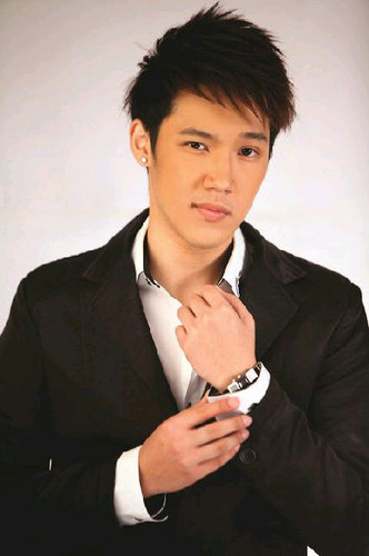 ช่วยติดตามให้กำลังแรงใจแรงเชียร์แกงส้มด้วยนะ พิมพ์ .....แล้วส่งมาที่ 4242899