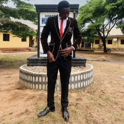 boodaring's profile picture. 📍Math/Statistics.  Crypto 💰 enthusiast..🤑🤑 Football lover ⚽️  GGMU

Anatomist .. Jesus loves you💜

Winning is the G code..