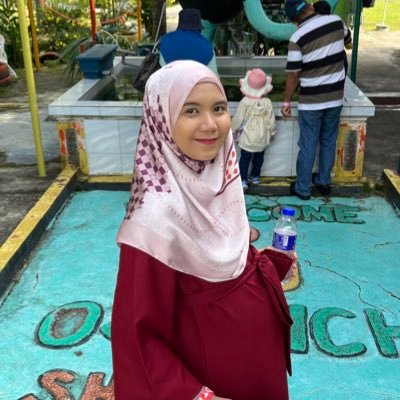 ainnadhrah's profile picture. Just surviving