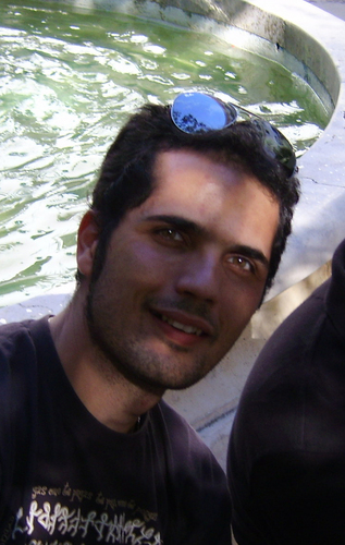 juanfraMP's profile picture. Informático, diseñador web, inconformista, amante de los animales, ect... (que frase mas típica no?), y mucho más de lo que no te cuento que se queda  pa mi!!