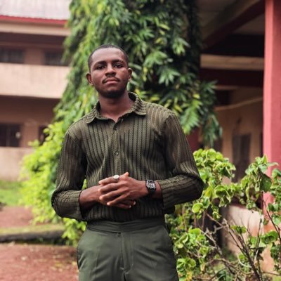 Tech Enthusiast passionate about branding, editing, and networking. Let’s explore Tech together 🧑💻