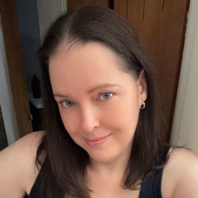 If you follow me..I will think you are a stalker and share my wine with you. Spoil me amazon https://t.co/g7I30IPAlQ