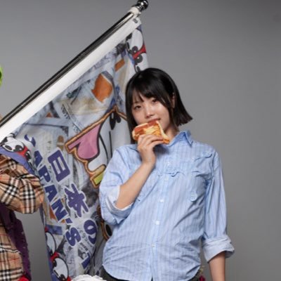 @pinponpanponyay きゃさりん😺🏓早稲田大学政治経済学部♡街探検♡ボールペン♡フォローお願いします🎵