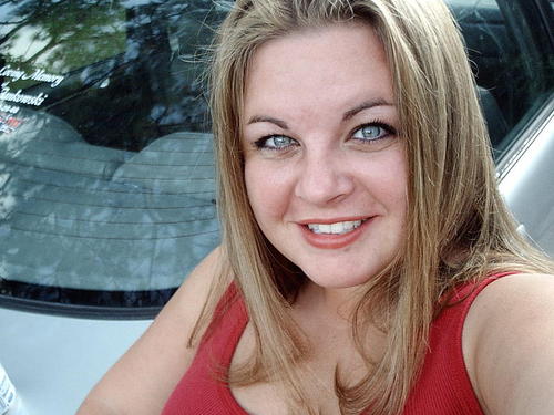 Hi I am Andrea.. and HATE liars and cheaters.. love yummy food and spending time with Family and Friends I can tolerate.