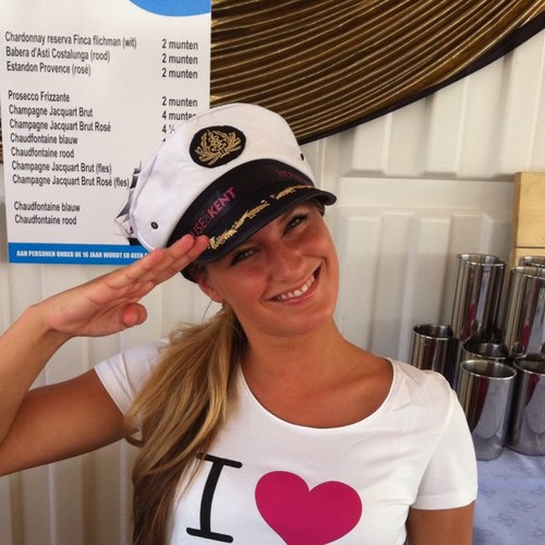 Jasmijnmaasland's profile picture. Live my life to the fullest..