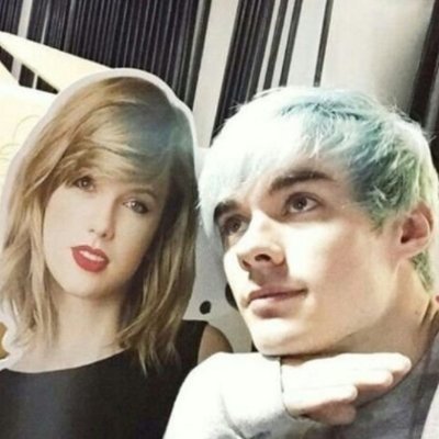 mesitvp's profile picture. she/her 18