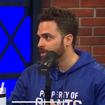 I♥️NY🍎🗽#NYGiants Spanish Radio Team 🎧📻 📲SM Manager @NFLEspana🇪🇸& @MundoNFL🌎 🏈🎙️Commentator @NFLonDAZN🏈@ZonaGigantes🗽#PepeYanki #NFL con @PepeBrasin