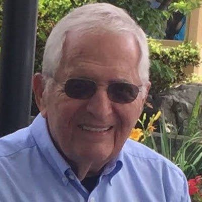 DavidYoung37421's profile picture. 