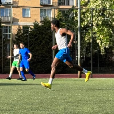 @tech_sweetheart = 🫶🏾❤️💍 | frontend developer | footballer.