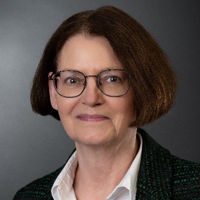Wir unterstützen Kommunen bei der Bewältigung des #Ärztemangels: Aufbau größerer Praxiseinheiten / Anwerbung von Nachwuchsärzten. Hier twittert: Gabriele Dostal