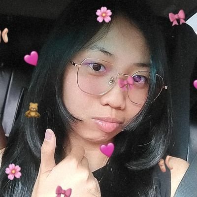 annemaegan_'s profile picture. ❤️🧡🤍🩷💗