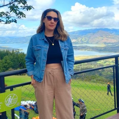 Productora Ejecutiva, intentando convertirse en escritora ✍️