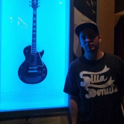 WebDev, SysOps and IT stuff 🖥
Eclectic Music connoisseur 🎶